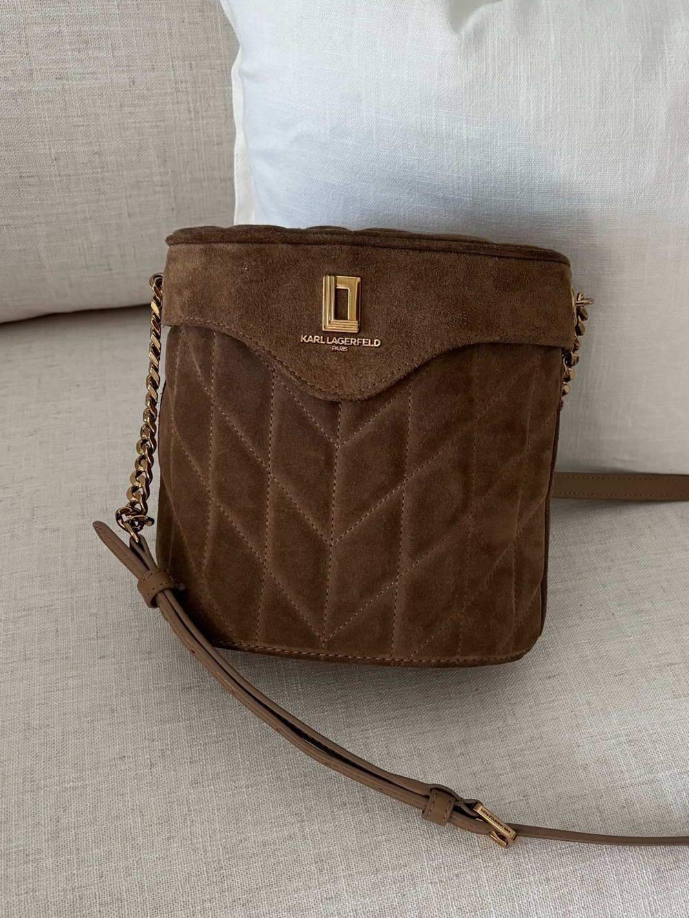 🍃🦋 Karl Lagerfeld Paris Chocolate Brown Suede Quilted Crossbody Bag